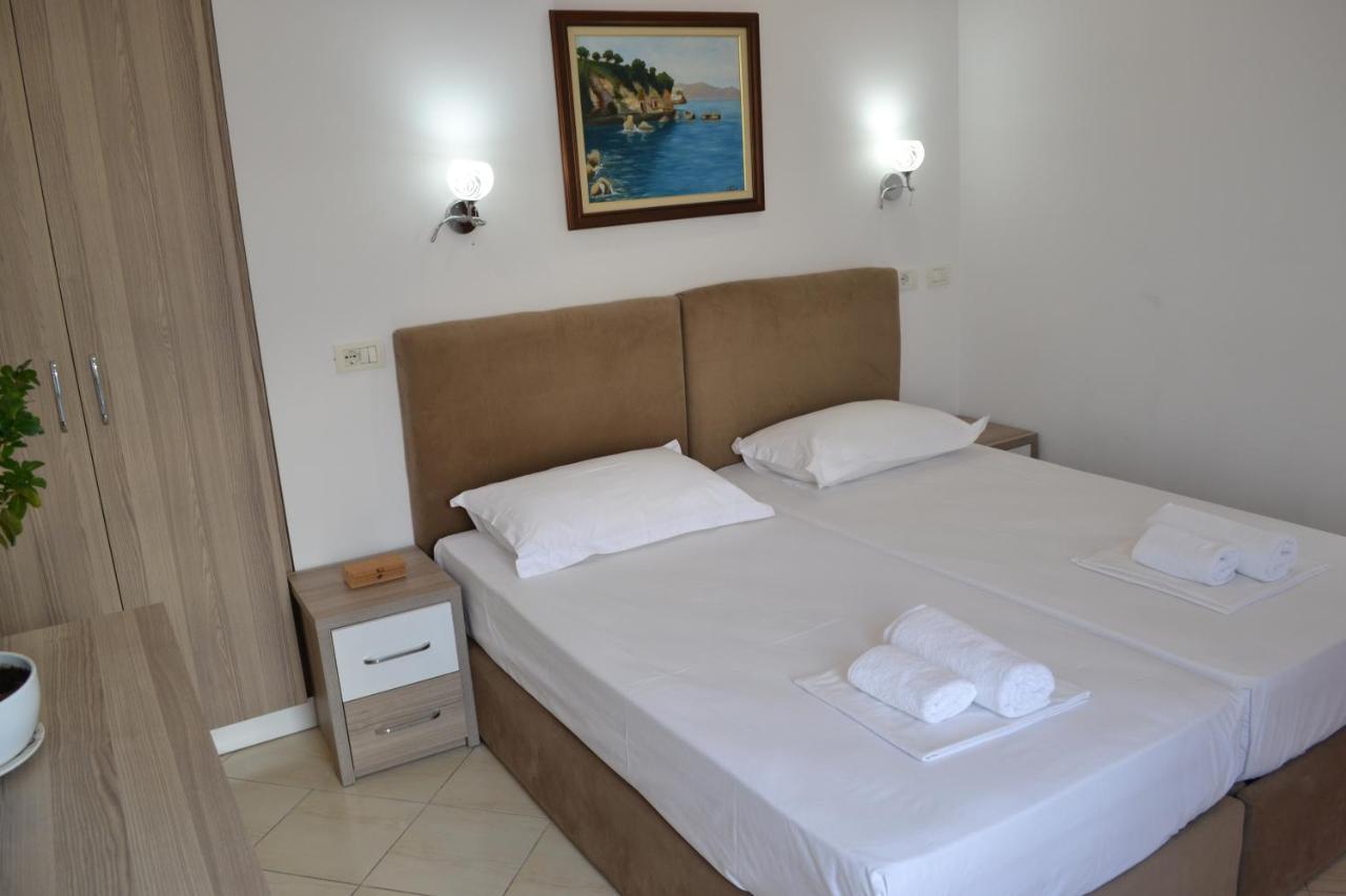 Seaview Penthouse 2 Bedrooms Apartment & Box Garage Vlorë Εξωτερικό φωτογραφία