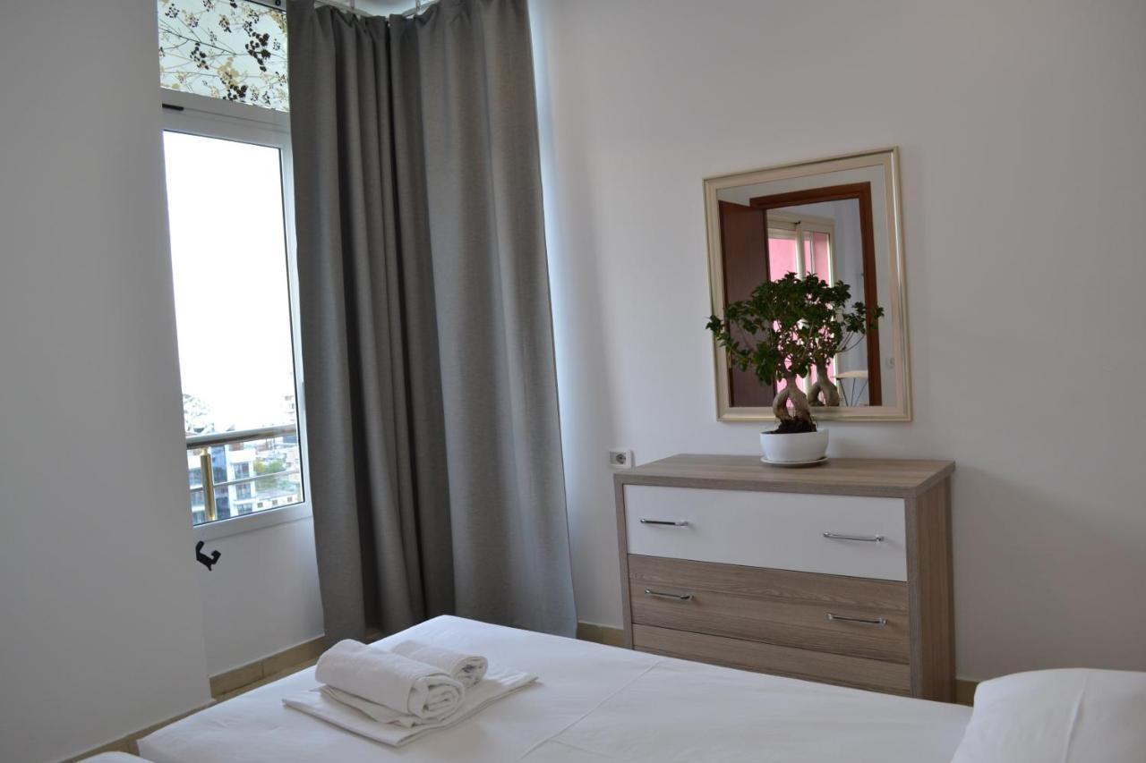 Seaview Penthouse 2 Bedrooms Apartment & Box Garage Vlorë Εξωτερικό φωτογραφία