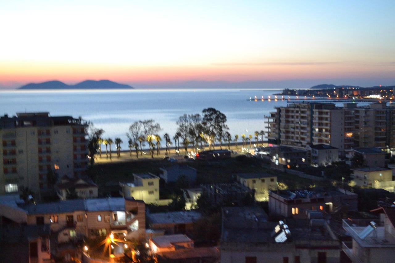 Seaview Penthouse 2 Bedrooms Apartment & Box Garage Vlorë Εξωτερικό φωτογραφία